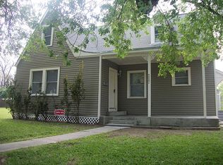 227 5th Ave N, Texas City, TX 77590