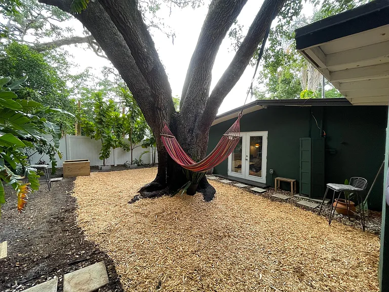 1212 Dr Martin Luther King Jr St N — Photo 36