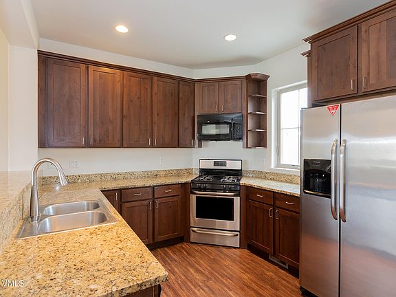 3rd image of 2137 Montgomerie Cir
