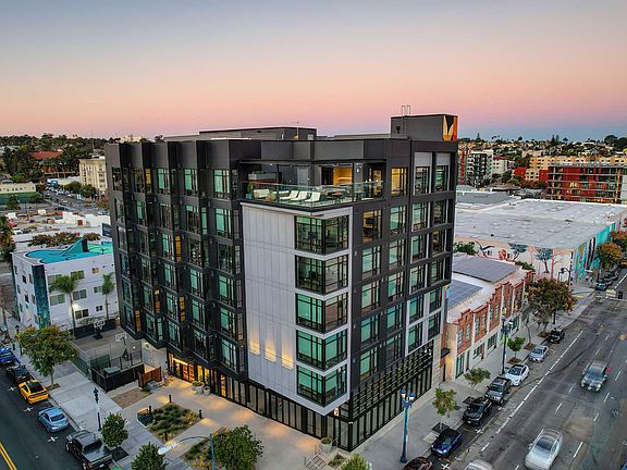4th image of 805 13th St #511