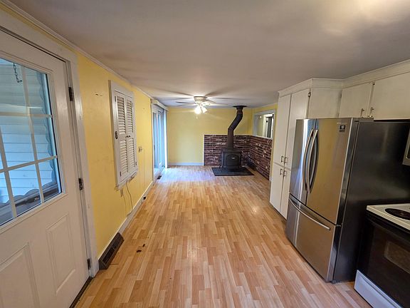5th image of 1026 Bowen Hill Road