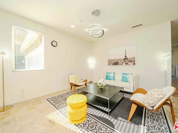 9849 Dreams Ave, North Hills, CA 91345