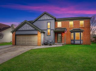 4851 Grove Pointe Dr, Groveport, OH 43125