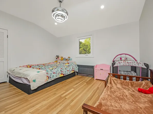 206-15 Richland Avenue image 28 of 37