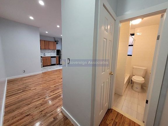3rd image of 518 W 204th St #43J