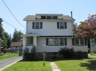 44 E Johnson Ave, Bergenfield, NJ 07621