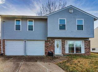 5432 Nantucket Ct, High Ridge, MO 63049