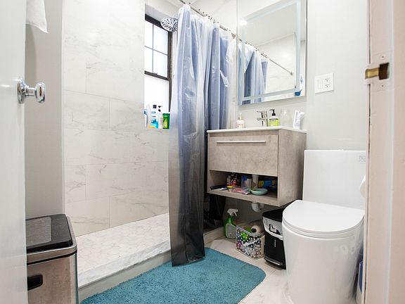 4th image of 374 Chestnut Hill Ave #19