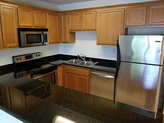 3rd image of 6120 Decena Dr Unit 208