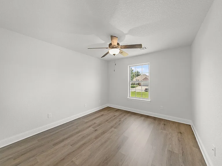 3002 Fernwood Ave — Photo 15