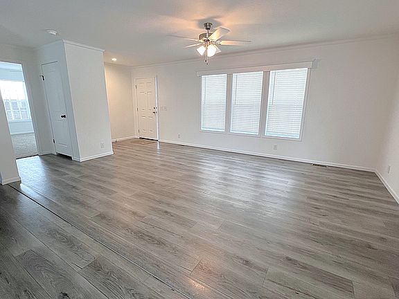 3rd image of 5374 Coventry Dr