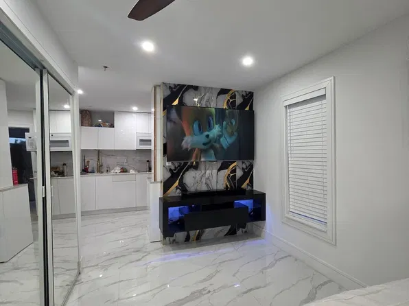 8550 NW 24th St, Fort Lauderdale, FL