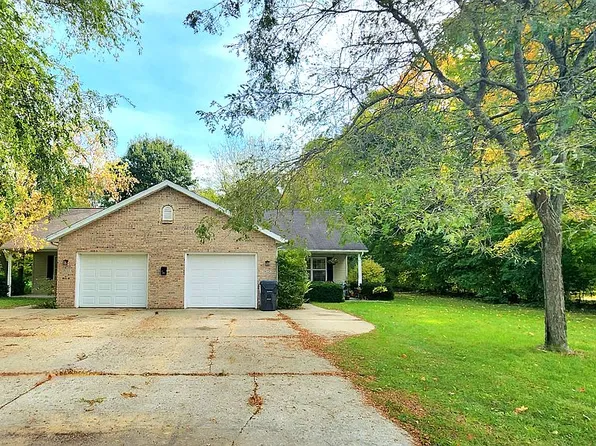 10723 Oakland Dr, Portage, MI 49024