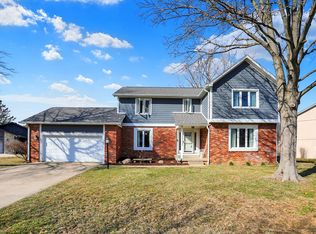7929 Castle Lake Rd, Indianapolis, IN 46256