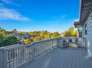 1815 Castle Gate Rd, Walnut Creek, CA 94595