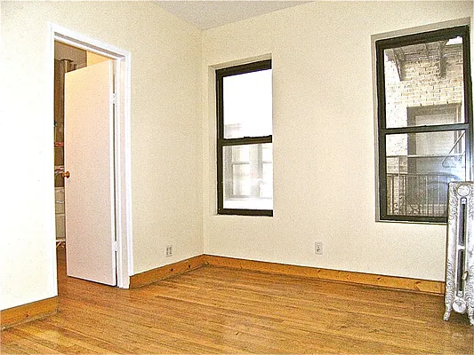 Rented by City Connections Realty | media 42