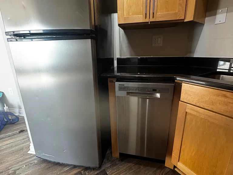 300 Riverfront Dr #11G — Photo 7