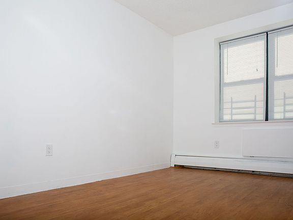 3rd image of 1919 Madison Ave APT 223