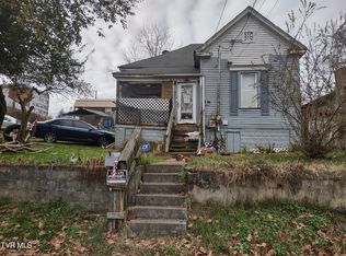 1004 Maple St, Bristol, VA 24201