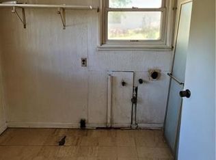 17212 E 21st St N, Independence, MO 64058