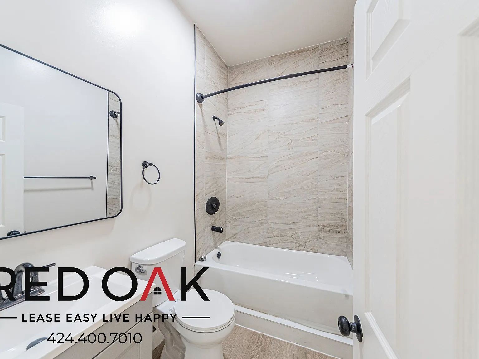 Inviting 1-Bed with Stainless Steel Appliances, Air Conditioning, On-Site Laundry and Parking Inc... — Photo 3