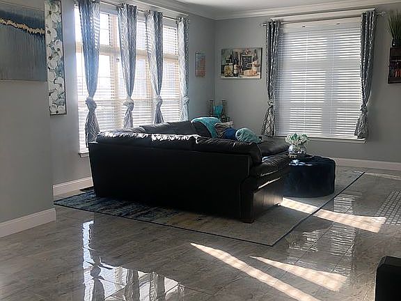 5th image of 2252 Maiden Ln