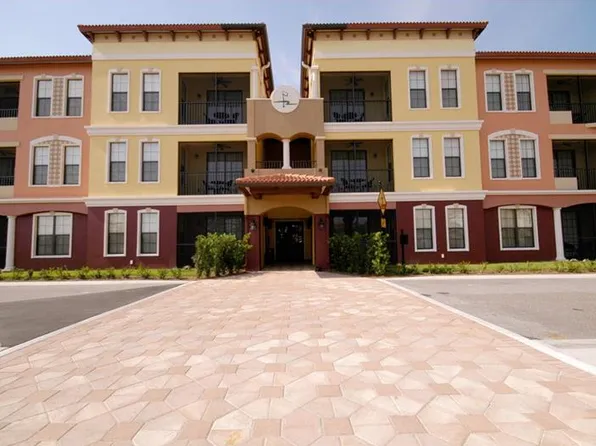 13941 Clubhouse Dr #303, Tampa, FL 33618