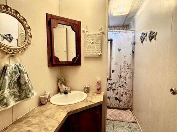 8461 Castner Dr TRAILER 80, El Paso, TX 79907