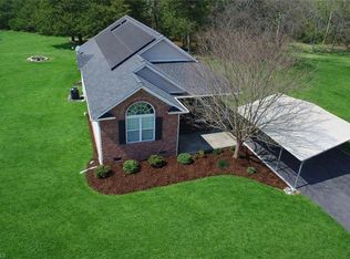 2208 Foxfire Ln, Burlington, NC 27217