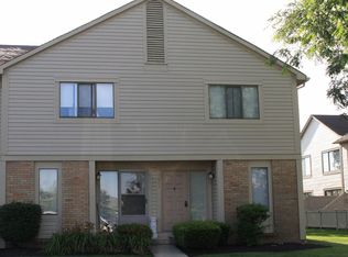 7542 Stone Lake Dr, Dublin, OH 43016