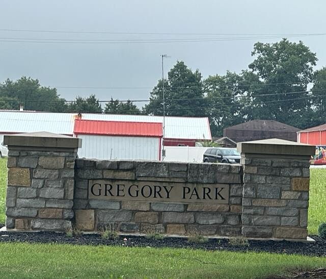 2nd image of 287 Gregory Dr