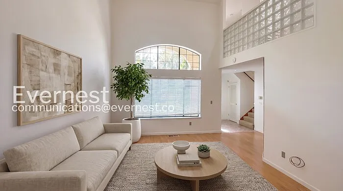 3 bed, 2.5 bath, 1814 sqft, $4,800 — Photo 3