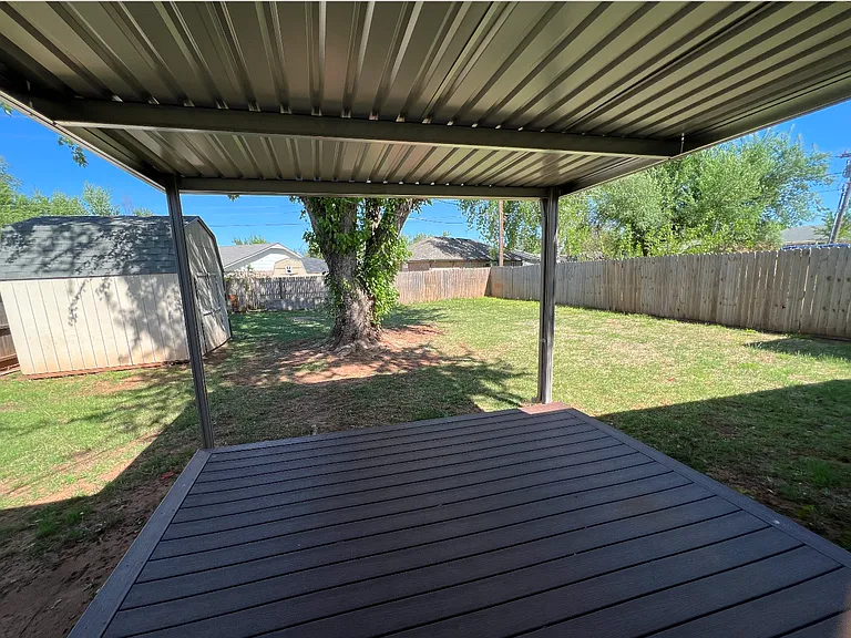 722 S Meadow Ln — Photo 4