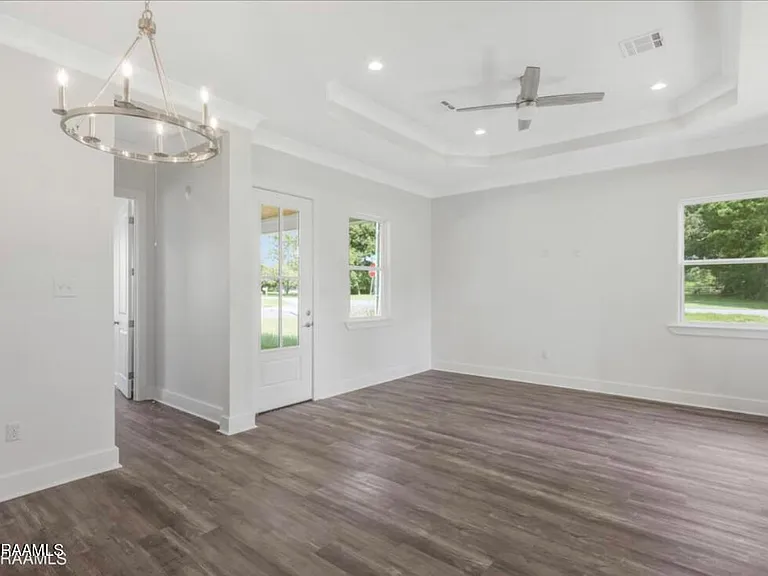 101 Santa Marta Dr — Photo 7