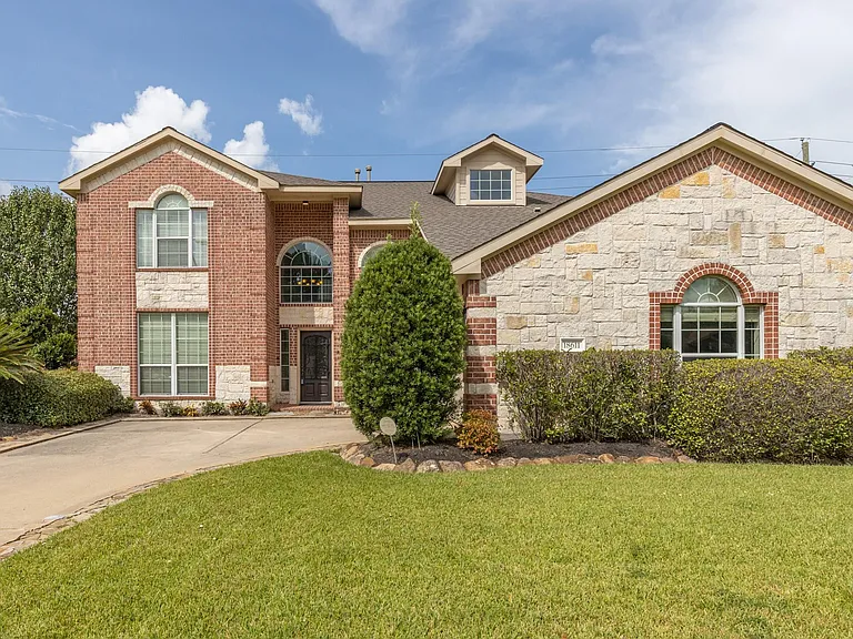 18611 Polo Meadow Dr — Photo 3
