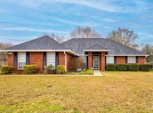 25372 Lakeland Dr, Loxley, AL 36551