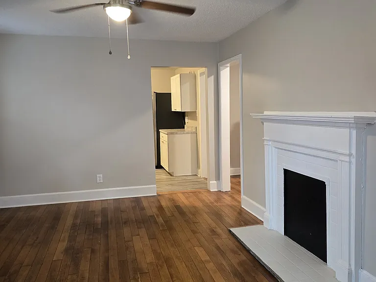 1310 Collins St — Photo 2