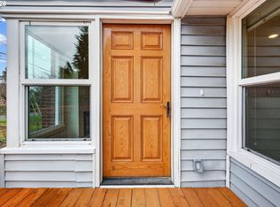 142 Holmes Ln, Oregon City, OR 97045