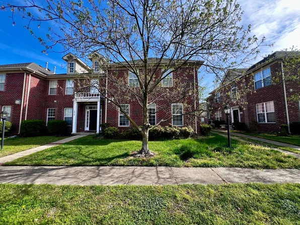 1008 Skiffs Landing Ln, Suffolk, VA 23435