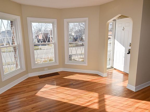 2nd image of 9837 S 54th Ave
