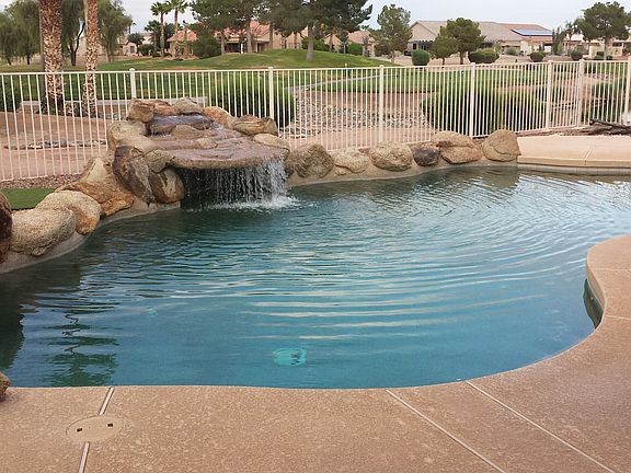 5th image of 3241 N Palmer Dr