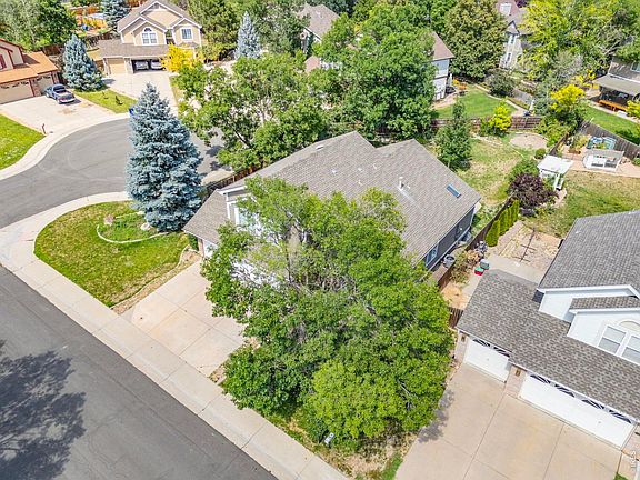 3rd image of 1630 Hemlock Way