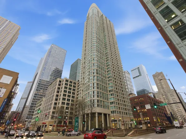 345 N La Salle Dr, Chicago, IL