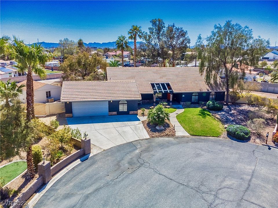 1st image of 5815 W Patrick Ln