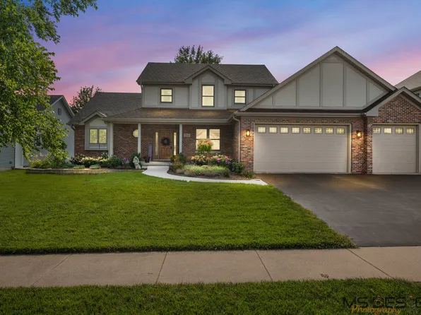 2341 Dean St, Sycamore, IL 60178