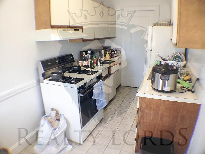 2nd image of 115 Kilsyth Rd