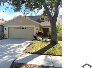 6120 Skylarkcrest Dr, Lithia, FL 33547