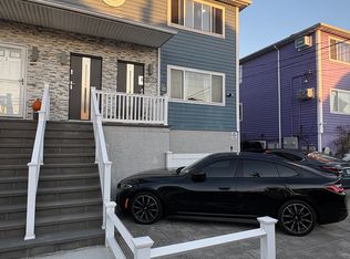 166 Beach 98th St #3, Rockaway Park, NY 11694