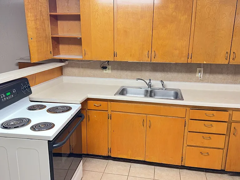 1611-1615 N. Nevada Avenue — Photo 13