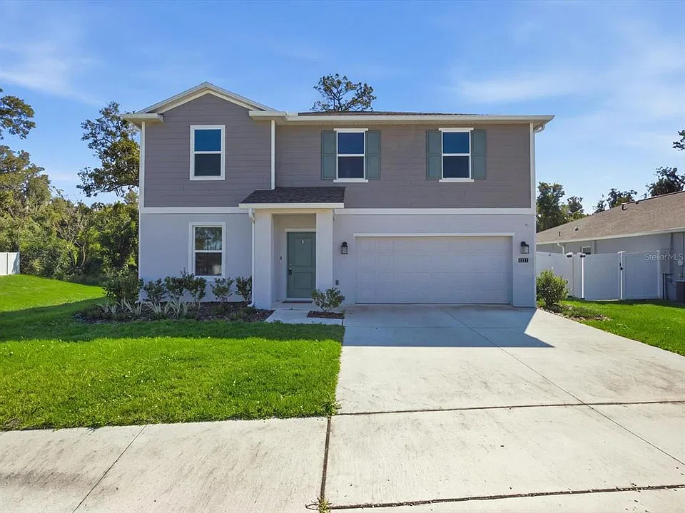 1287 Blue Ash Ln